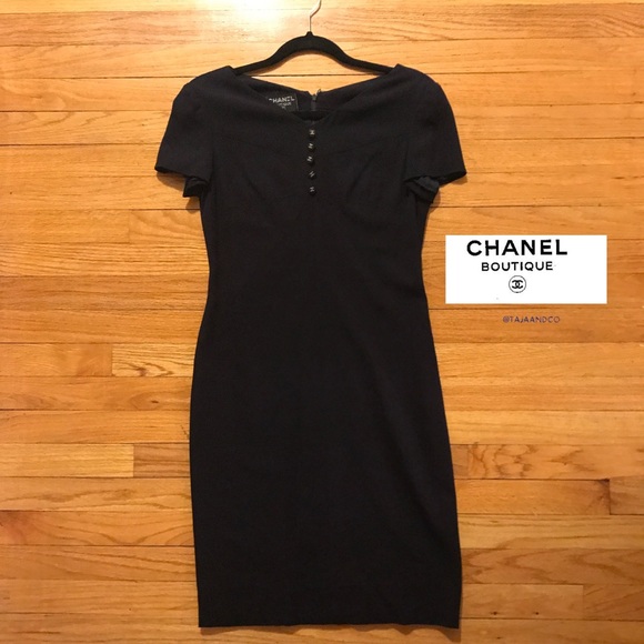🔥VINTAGE CHANEL: Designer Navy “CC" Button Dress - Picture 7 of 14